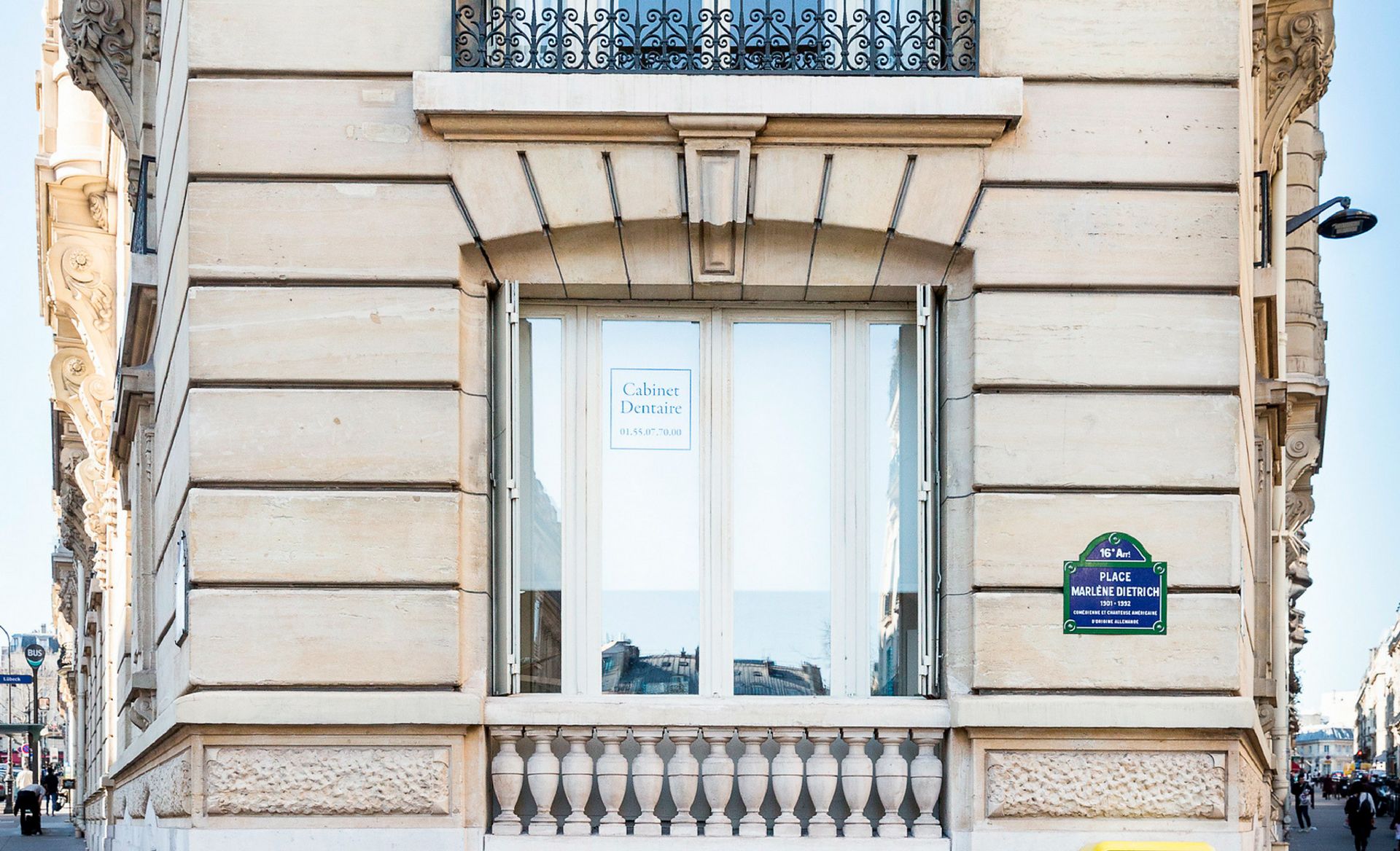 Façade extérieure du cabinet du sourire, dentiste paris 16